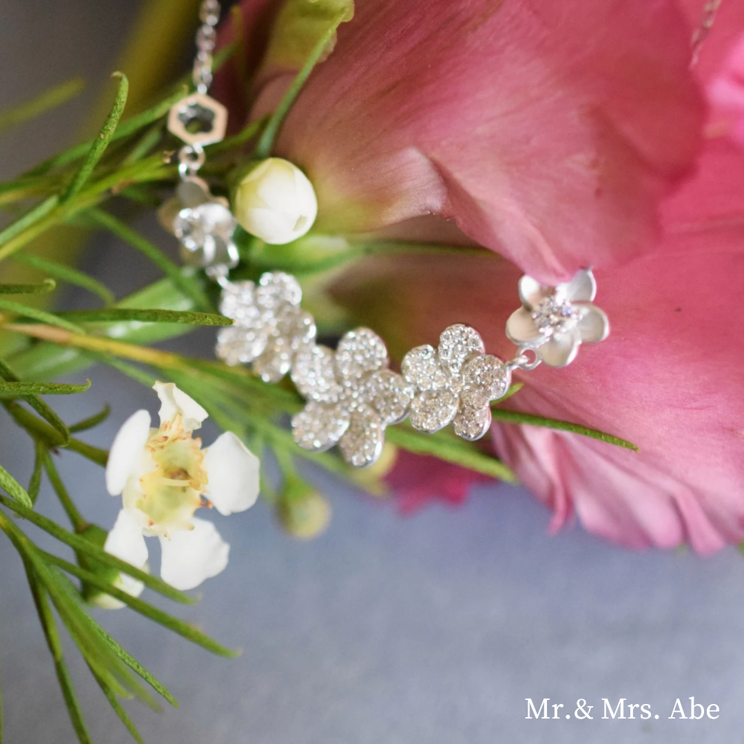 【国际订单优先】Quintessence 五花项链 白金