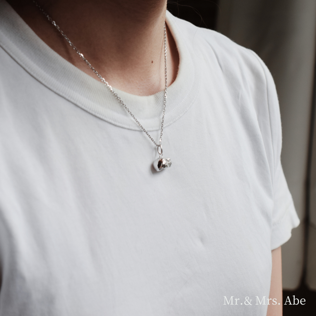 GUINEA MATE x Mr. & Mrs. Abe Guinea Pig Necklace