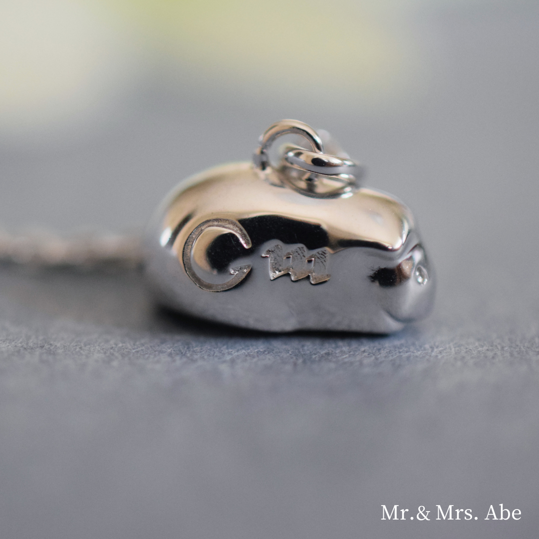 GUINEA MATE x Mr. & Mrs. Abe Guinea Pig Necklace