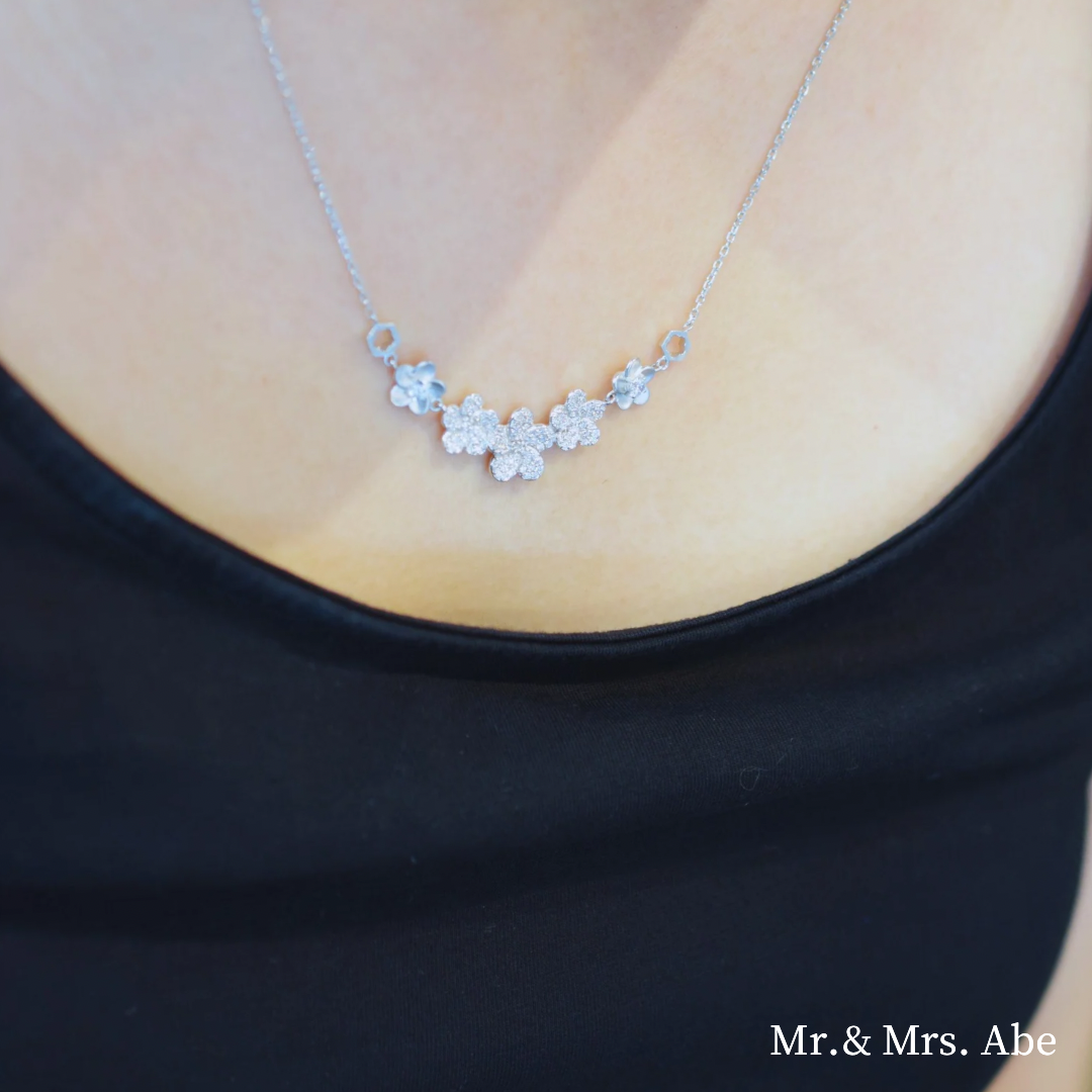 【国际订单优先】Quintessence 五花项链 白金